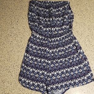 Divided SZ 6 NWT strapless romper